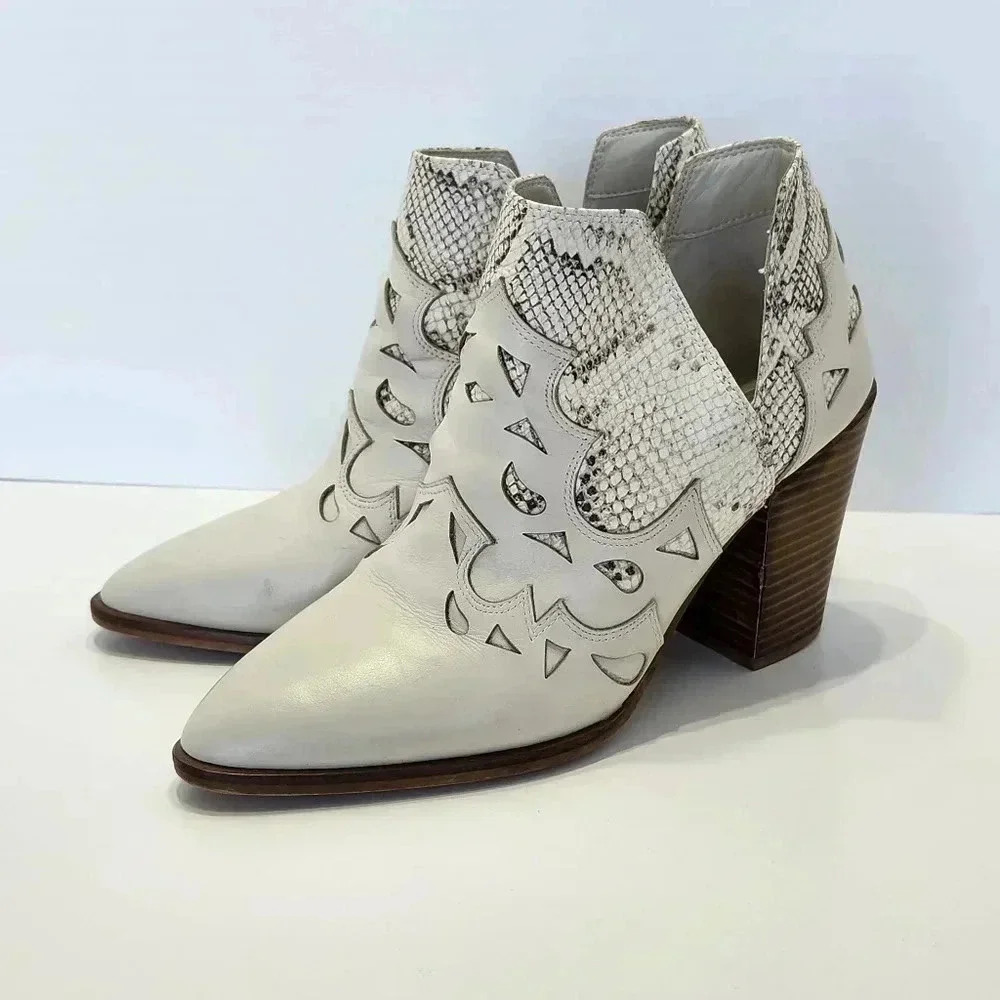 Gianni Bini Women's Size 9 "Risk Taker" Block Heel Leather Bootie